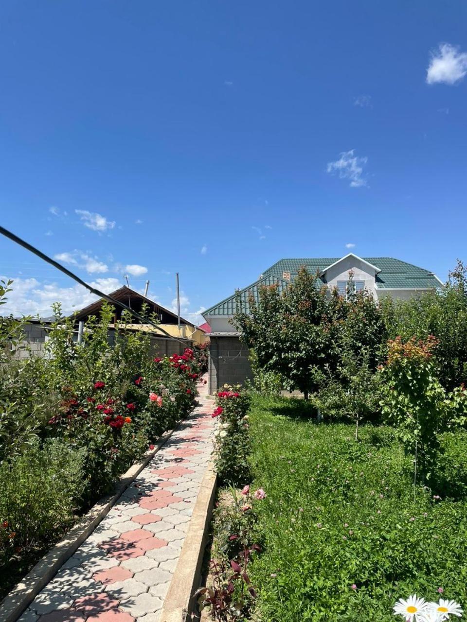 Guest House Semetei Bokonbayevo Exterior photo